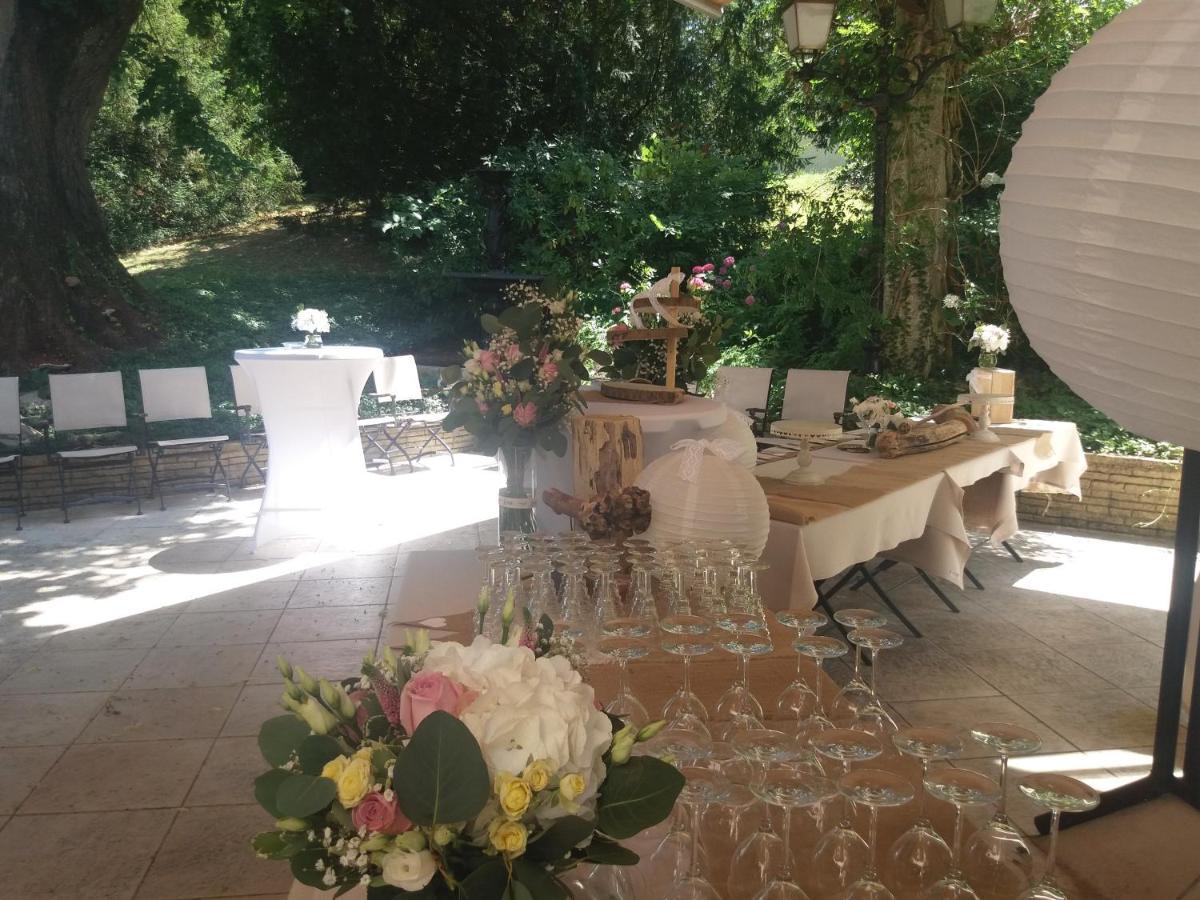 Auberge De "L'Hostellerie Le Saint Laurent" - Hotel Restaurant - Institut De "Bien Etre" Et Ses "Appart Hotel" ภายนอก รูปภาพ